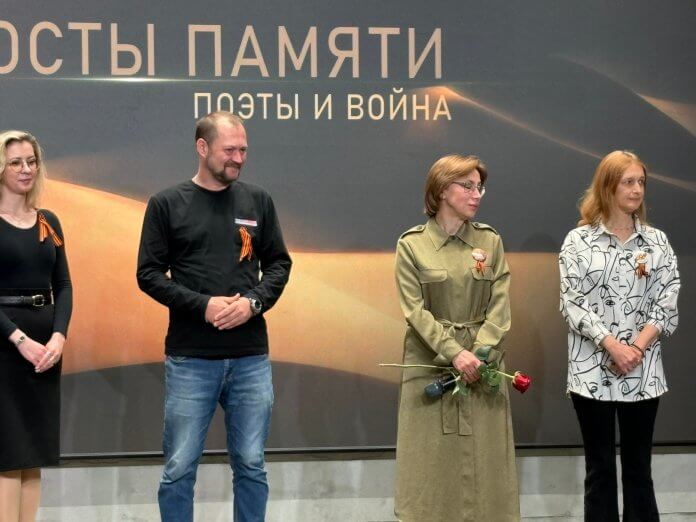 1000038836
